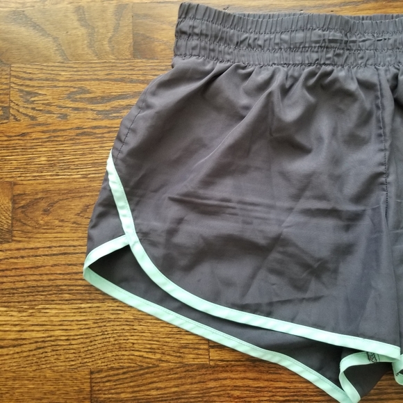 🚫SOLD🚫AthleticWorks▪︎Gym Shorts - Picture 3 of 13